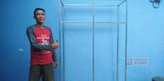 Kader PDI Perjuangan Banjarnegara Tekuni Usaha Pembuatan Almari dan Rak Bunga