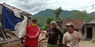 Ketua PAC Pagentan Bantu Proses Evakuasi Bencana Alam Bersama TNI-Polri