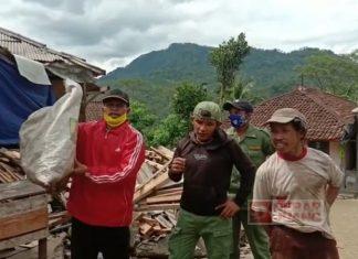 Ketua PAC Pagentan Bantu Proses Evakuasi Bencana Alam Bersama TNI-Polri