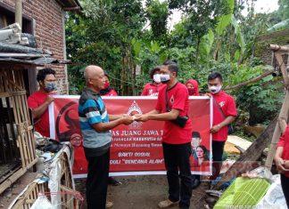 Komunitas Juang Banyumas Distribusikan Bantuan Kepada Masyarakat Terdampak Banjir