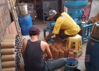 Menilik Proses Budidaya Jamur Milik Satgas PDI Perjuangan Kota Tegal