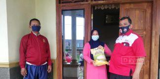 H. Ahmad Ridwan Berikan Santunan Kepada Keluarga Korban Terpapar Covid-19