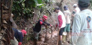 SATGAS Juang NKRI PDI Perjuangan Brebes Gotong Royong dengan Masyarakat