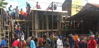 Warga Ngadirojo Gotong Royong Bangun Rumah Untuk Politisi PDI Perjuangan