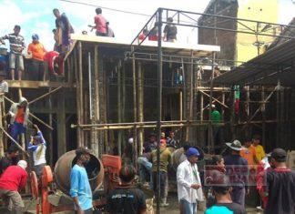 Warga Ngadirojo Gotong Royong Bangun Rumah Untuk Politisi PDI Perjuangan