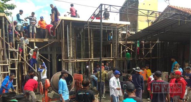 Warga Ngadirojo Gotong Royong Bangun Rumah Untuk Politisi PDI Perjuangan