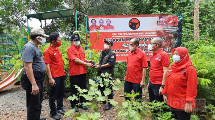 Banteng Banyumas Lakukan Gerakan Penanaman Pohon di Kecamatan Sumpiuh