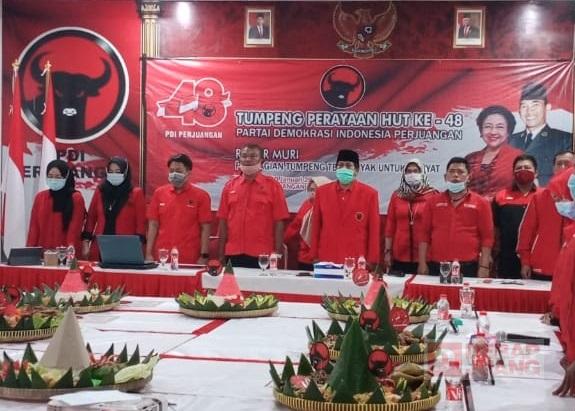 DPC PDI Perjuangan Pemalang Ikuti Perayaan HUT PDI Perjuangan Secara Virtual dan Bagikan 48 Tumpeng