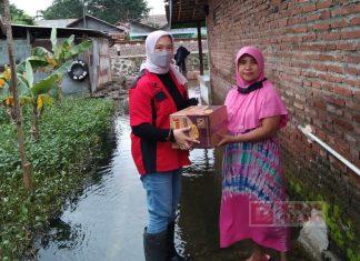 Depwan PDI Perjuangan Kota Pekalongan Berikan Bantuan Kepada Masyarakat Terdampak Banjir