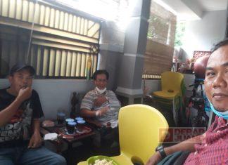 Edy Suripno: Menjenguk Kader Partai Yang Sedang Sakit Merupakan Wujud Solidaritas DPC PDI Perjuangan Kota Tegal