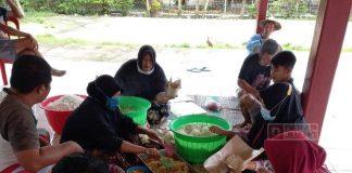 Guna Ringankan Beban Korban Banjir, Sri Sumarni Dirikan Dapur Umum