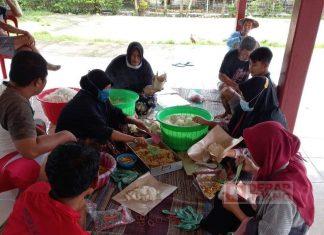 Guna Ringankan Beban Korban Banjir, Sri Sumarni Dirikan Dapur Umum