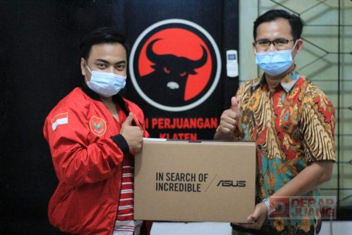 Hj. Sri Mulyani Berikan Laptop Kepada BSPN Cabang Klaten