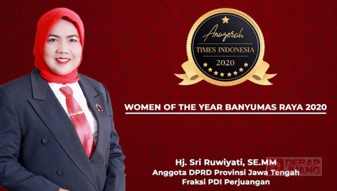 Hj. Sri Ruwiyati Terima Anugerah TIMES Indonesia 2020