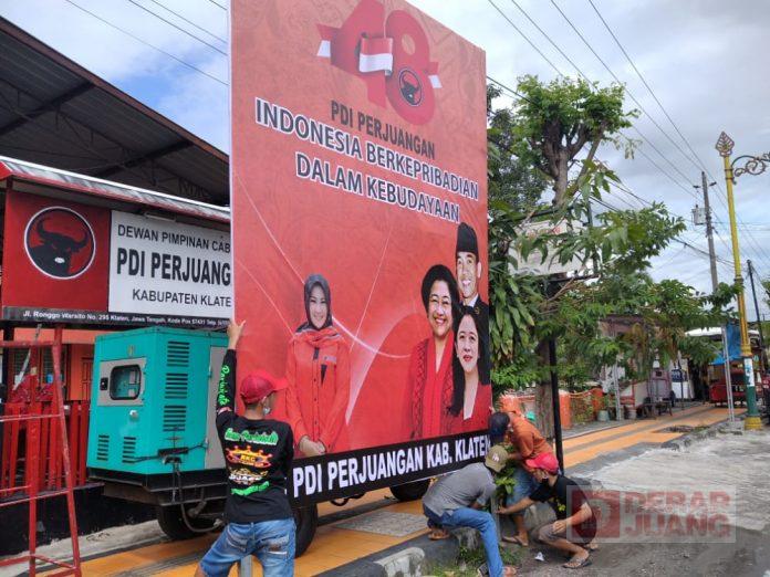 Jelang HUT PDI Perjuangan, DPC PDI Perjuangan Klaten Kibarkan Bendera Partai