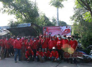 Kondisi Sungai Asem Binatur Memprihatinkan, Banteng Kota Pekalongan Keluar Kandang Bersihkan Sungai