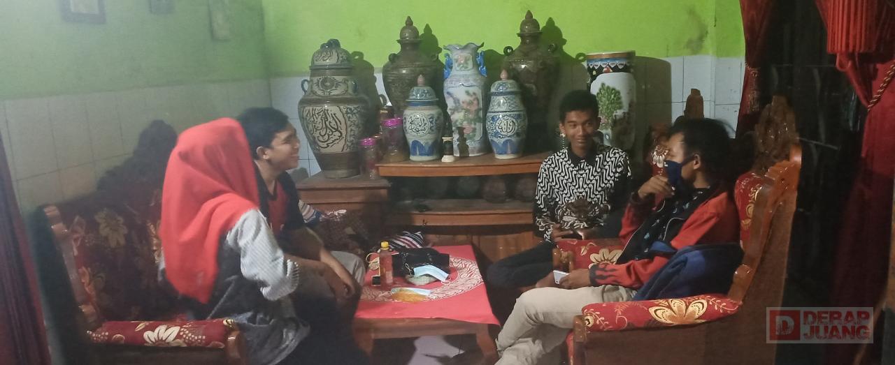 Laksanakan Mentoring Komunitas  Juang Kota Tegal  Bahas  Laksanakan Mentoring Komunitas  Juang Kota Tegal  Bahas
