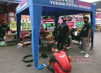 Meriahkan HUT PDI Perjuangan Ke – 48, DPC PDI Perjuangan Banyumas Berikan Program Servis Motor Gratis