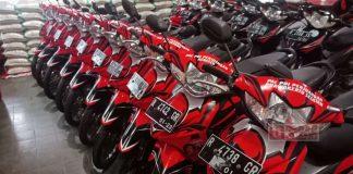 Meriahkan HUT Partai, Motor Inventaris PAC Dibranding Logo PDI Perjuangan