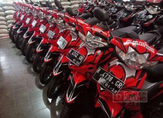 Meriahkan HUT Partai, Motor Inventaris PAC Dibranding Logo PDI Perjuangan