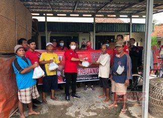 Peringati HUT Partai, PAC PDI Perjuangan Brebes Bagikan Beras