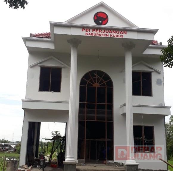 Progres Pembangunan Kantor DPC PDI Perjuangan Kudus Capai 80%