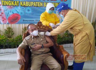 Wakil Bupati Banyumas Jadi Penerima Pertama Vaksin Covid-19
