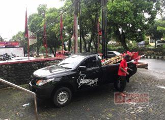 Siap Meriahkan HUT Partai, Kader Banteng Temanggung Lakukan Gotong Royong