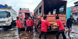 Sinergi BAGUNA Pemalang dan Kota Semarang Evakuasi Korban Banjir di Kota Semarang