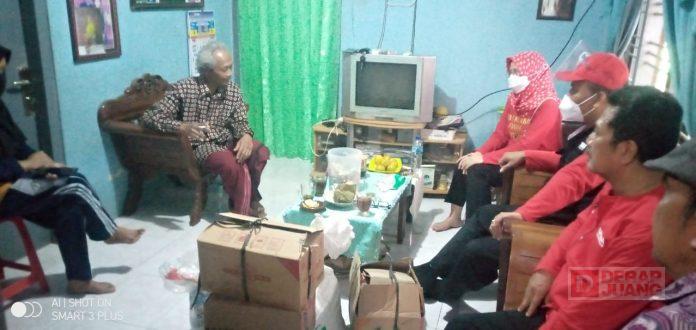 BAGUNA PDI Perjuangan Kebumen Berikan Bantuan Kepada Masyarakat Terdampak Banjir dan Tanah Longsor