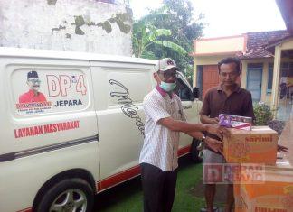 Banjir Desa Dorang Meluas, Anggota Fraksi Dapil 4 Berikan Bantuan