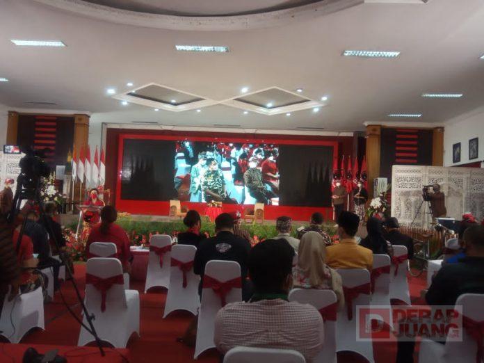 DPC PDI Perjuangan Banyumas Hadiri Seminar di Panti Marhaen