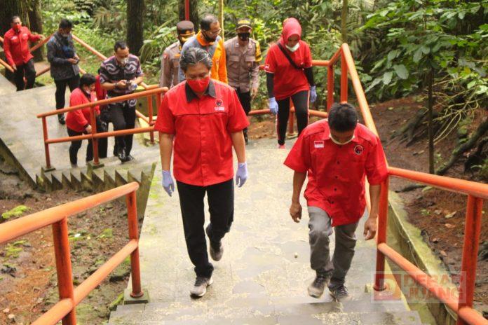DPC PDI Perjuangan Kota Magelang Lakukan Penanaman Pohon