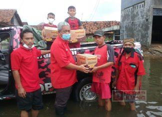 H. Edy Supriyanto Serahkan Bantuan Untuk Warga Terdampak Banjir