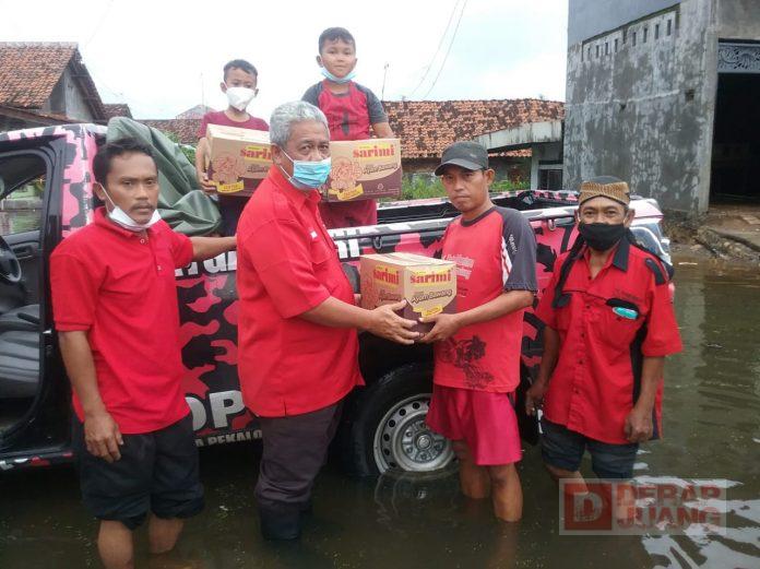 H. Edy Supriyanto Serahkan Bantuan Untuk Warga Terdampak Banjir