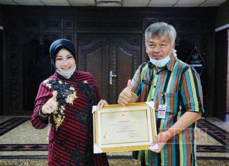 Hj. Sri Mulyani Raih Penghargaan KIPP Jawa Tengah 2020