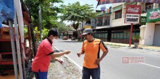 Kader Komunitas Juang Kabupaten Klaten Bagikan Masker Kepada Masyarakat