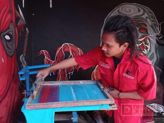 Kader Komunitas Juang Kota Magelang Kembangkan Usaha Sablon