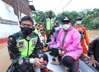 Mbak Ita Tinjau Langsung Lokasi Banjir dan Longsor di Semarang