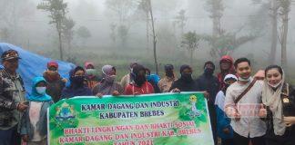 Sinergi Kader PDI Perjuangan Brebes Tanam Pohon Kehidupan di OW Kaligua