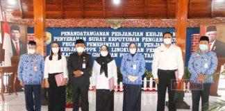 Sri Sumarni Serahkan SK PPPK di Lingkungan Pemerintah Grobogan Formasi Tahun 2020