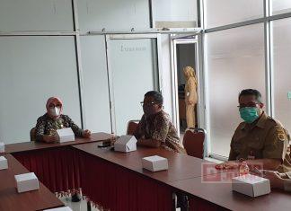 Sri Sumarni dan Agus Siswanto Lakukan Vaksinasi Tahap 2