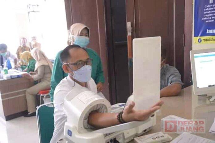 Sugono Ikuti Program Vaksinasi Tahap Pertama di Kabupaten Tegal