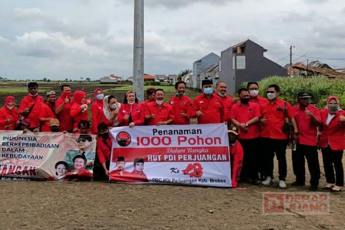 Tanam Pohon Kehidupan DPC PDI Perjuangan Brebes