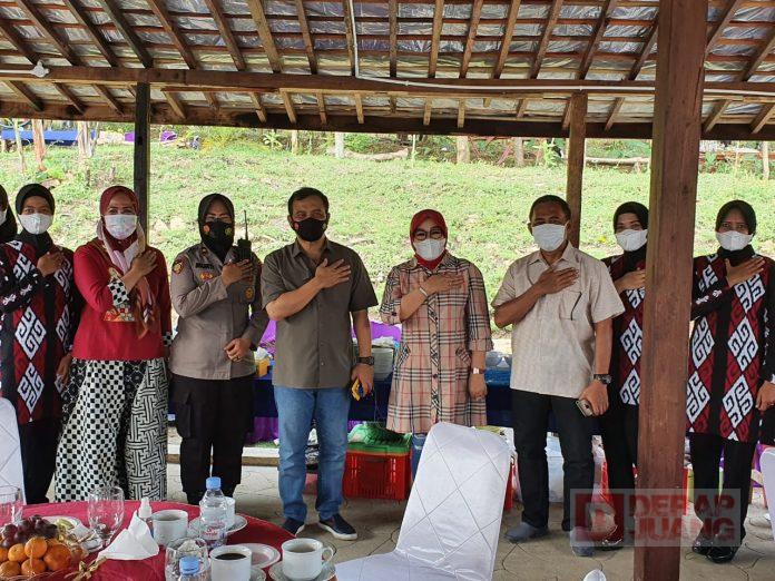 Tingkatkan Ketahanan Pangan, Sri Sumarni dan Kapolda Jateng Tanam Alpukat