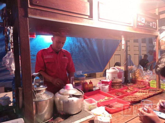 Usaha Angkringan untuk Menjalin Silaturahmi Kader Banteng Kota Magelang