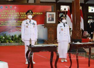 Resmi Dilantik, Pasangan Arif-Rista Siap Kerja dan Bawa Perubahan