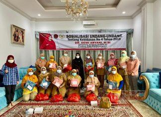 Gelar Masa Reses, Dewi Aryani Sosialisasikan UU Kebidanan