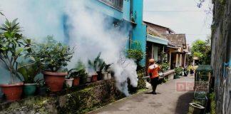 Basmi Sarang Nyamuk, BAGUNA Kabupaten Semarang Lakukan Fogging di Langensari