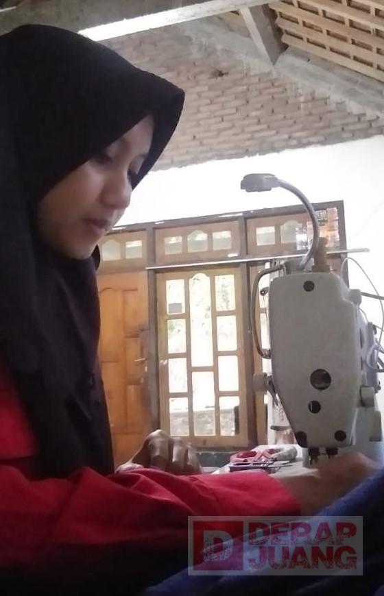 Berbekal Ilmu dan Keyakinan, Sulimah Buka Usaha Menjahit